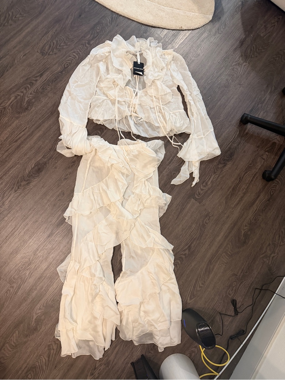 NWT Cirila Ruffle Pants Set - Picture 7 of 7